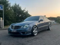 Gebraucht Mercedes E500 AMG 306 PS (225 kW) 2002 Blau Limousine