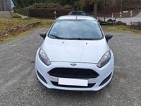 Gebraucht Ford Fiesta Ambiente 60 PS (44 kW) 2016 Weiß Limousine