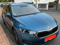Gebraucht Skoda Octavia Ambition 150 PS (110 kW) 2021 Blau Kombi