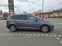 Gebraucht VW Touran Highline 150 PS (110 kW) 2018 Grau Van / Kleinbus