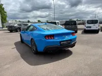 Neu Ford Mustang 446 PS (328 kW) 2026 Grau
