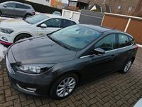 Gebraucht Ford Focus 100 PS (73 kW) 2015 Grau Kleinwagen
