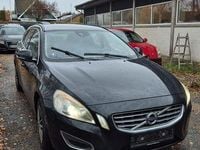 Gebraucht Volvo V60 Momentum 163 PS (119 kW) 2013 Schwarz Kombi