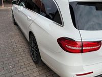 Gebraucht Mercedes E300 245 PS (180 kW) 2018 Weiß Kombi