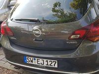 Gebraucht Opel Astra Exklusiv 140 PS (102 kW) 2015 Limousine