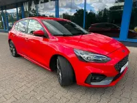 Gebraucht Ford Focus ST 280 PS (205 kW) 2019 Rot Limousine