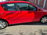 Gebraucht Toyota Corolla 95 PS (69 kW) 2002 Rot Kleinwagen