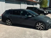 Gebraucht VW Golf VIII R-line 150 PS (110 kW) 2024 Delfingrau metallic Kombi