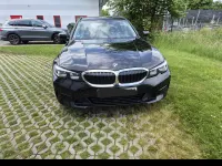 Gebraucht BMW 320 Advantage 184 PS (135 kW) 2020 Schwarz Kombi