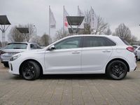 gebraucht Hyundai i30 1.4 Style Automatik