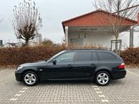 Gebraucht BMW 523 192 PS (141 kW) 2007 Schwarz Kombi