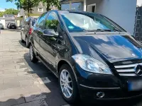 Gebraucht Mercedes A180 Avantgarde 109 PS (80 kW) 2012 Schwarz Kleinwagen