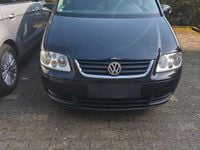 Gebraucht VW Touran 105 PS (77 kW) 2005 Schwarz Van / Kleinbus