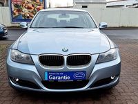 Gebraucht BMW 318 143 PS (105 kW) 2010 Grau Limousine