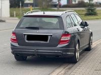 Gebraucht Mercedes C320 224 PS (164 kW) 2008 Grau Kombi