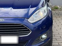 Gebraucht Ford Fiesta Titanium 101 PS (74 kW) 2013 Blau Kleinwagen