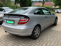 Gebraucht Mercedes C180 143 PS (105 kW) 2004 Silber Coupé