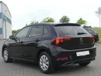 Gebraucht VW Polo Basis 118 PS (86 kW) 2022 Schwarz Kleinwagen