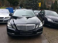 Gebraucht Mercedes E220 Elegance 170 PS (125 kW) 2011 Schwarz Kombi