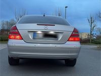 gebraucht Mercedes E320 R6-ZYLINDER 5-GANG KEIN LUFTFAHRWERK