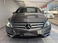 Gebraucht Mercedes B200 156 PS (114 kW) 2012 Mountaingrau Van / Kleinbus