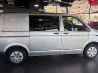 Usado VW Transporter 150 CV (110 kW) 2023 Plateado Van