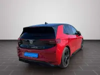 Gebraucht VW ID.3 GTX 239 kW (326 PS) 2025 Kings red metallic / schwarz (metallic) Kleinwagen