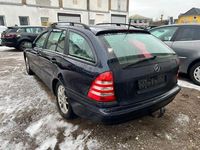 Gebraucht Mercedes C200 122 PS (89 kW) 2003 Blau Kombi