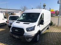 Gebraucht Ford Transit Trend 131 PS (96 kW) 2022 Weiß Van / Kleinbus