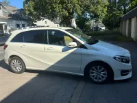 Gebraucht Mercedes B180 122 PS (89 kW) 2017 Schwarz Kleinwagen