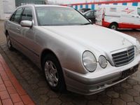 Occasion Mercedes E200 Classic 163 ch (119 kW) 2000 Argent Berline