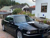 Second-hand BMW 730 192 CP (141 kW) 2001 Negru Berlinǎ
