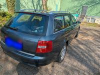 Gebraucht Audi A6 220 PS (161 kW) 2002 Grau Kombi