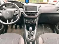 Gebraucht Peugeot 208 Active 82 PS (60 kW) 2012 Weiß Kleinwagen