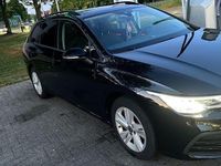 Gebraucht VW Golf VIII Life 131 PS (96 kW) 2021 Schwarz Kombi