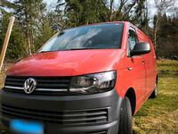 Gebraucht VW Transporter 102 PS (75 kW) 2018 Rot Van