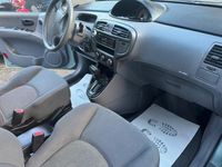 Gebraucht Hyundai Matrix GLS 122 PS (89 kW) 2008 Silber Van / Kleinbus