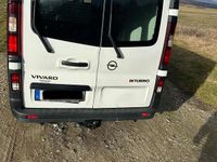 Gebraucht Opel Vivaro 145 PS (106 kW) 2017 Weiß Van / Kleinbus