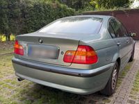 Gebraucht BMW 316 Basis 116 PS (85 kW) 2002 Grün Limousine
