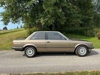 Gebraucht BMW 316 90 PS (66 kW) 1984 Beige Coupé