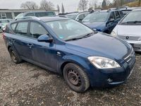 Gebraucht Kia Ceed 120 PS (88 kW) 2008 Blau Kleinwagen