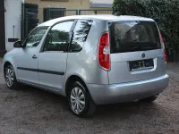 Używany Skoda Roomster 69 KM (50 kW) 2011 Srebrny Minivan