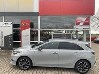 Neu Kia Ceed 140 PS (102 kW) 2025 Grau Kleinwagen