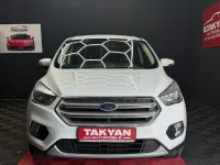 Gebraucht Ford Kuga Trend 150 PS (110 kW) 2017 Weiß SUV