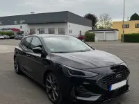 Używany Ford Focus ST 280 KM (205 kW) 2022 Czarny Sedan/Limuzyna