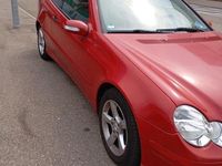 Gebraucht Mercedes C160 122 PS (89 kW) 2005 Rot Coupé