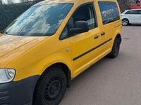 Second-hand VW Caddy 109 CP (80 kW) 2008 Galben Monovolum