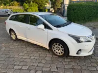 Gebraucht Toyota Avensis Basis 126 PS (92 kW) 2012 Weiß Kombi