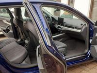 Gebraucht Audi A4 Ambiente 163 PS (119 kW) 2022 Blau Kombi