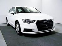 Gebraucht Audi A3 Comfort 150 PS (110 kW) 2019 Weiß Limousine